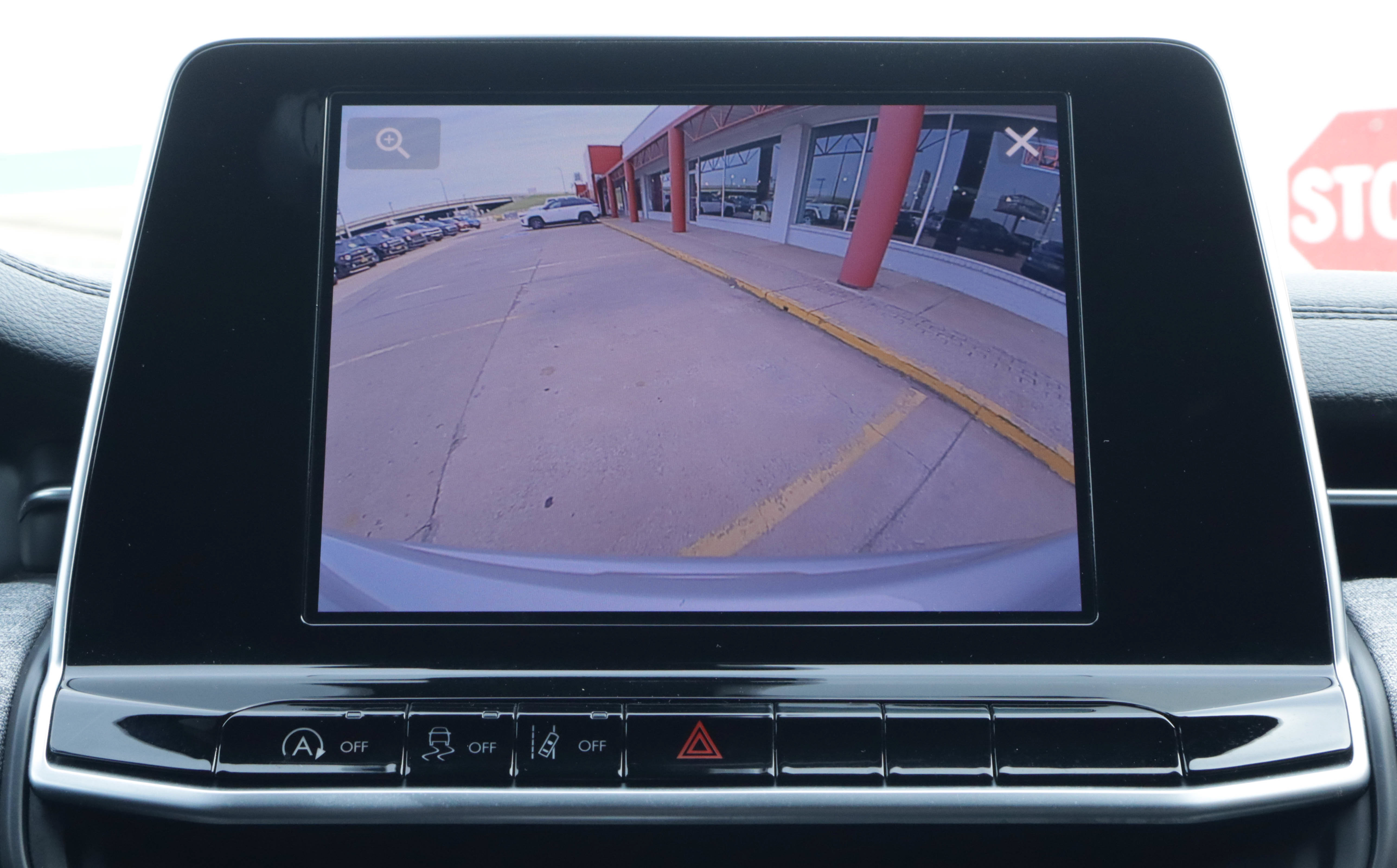Used 2025 Jeep Compass Latitude AWD/4WD image 12