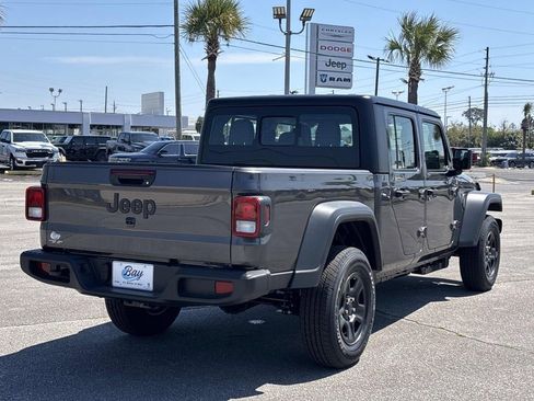 New 2026 Jeep Gladiator Sport AWD/4WD image 5