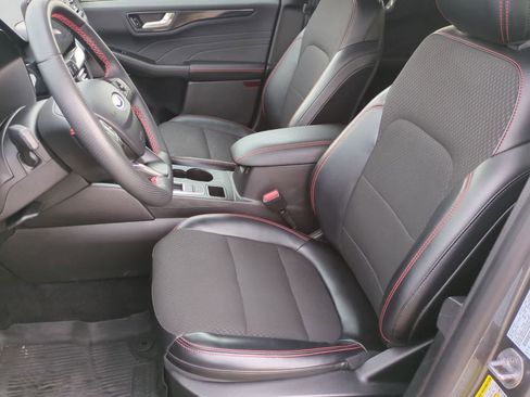 Used 2024 Ford Escape ST-Line Select w/ Tech Pack #2 image 16