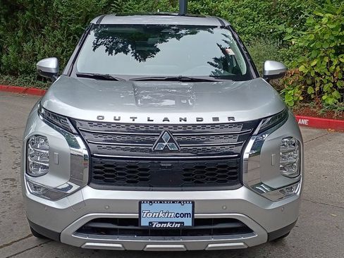 Used 2023 Mitsubishi Outlander SE AWD/4WD image 13