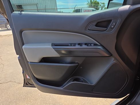 Used 2021 Chevrolet Colorado W/T w/ Custom Special Edition AWD/4WD image 19