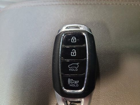 Used 2020 Hyundai Santa Fe SEL FWD image 32