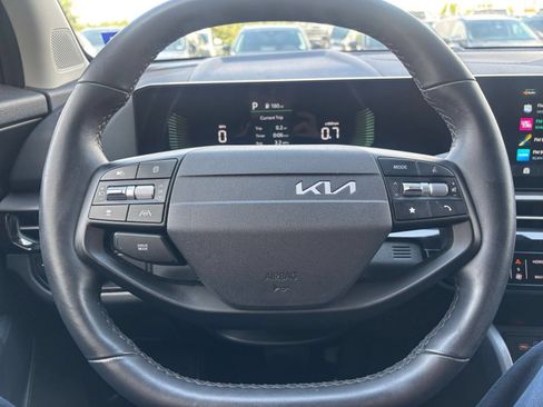 Used 2026 Kia Sportage LX FWD image 23
