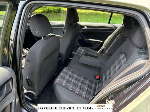 Used 2017 Volkswagen Golf 4-Door FWD image 22