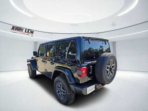 New 2025 Jeep Wrangler Unlimited Sahara w/ Safety Group AWD/4WD image 4