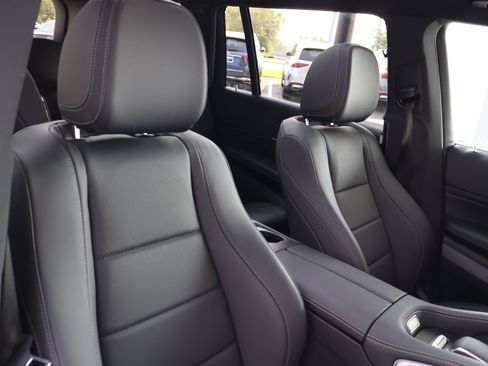 Certified 2024 Mercedes-Benz GLS 450 4MATIC image 33