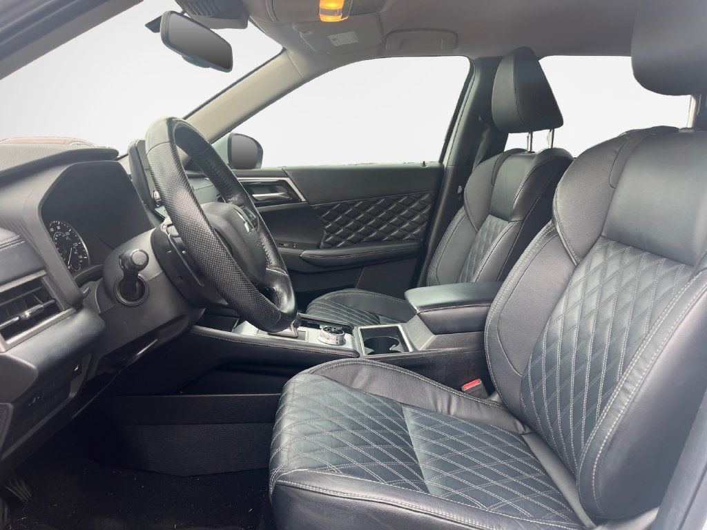 Used 2022 Mitsubishi Outlander SEL FWD image 12