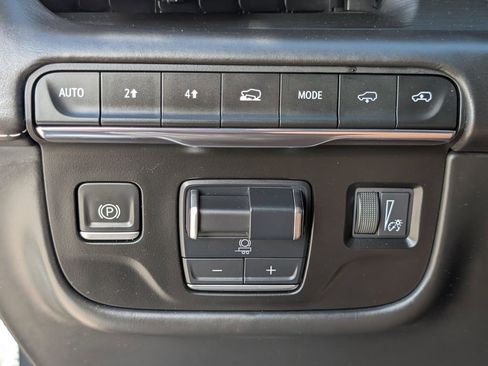 Certified 2022 Cadillac Escalade Sport Platinum w/ LPO, ONYX Package image 30