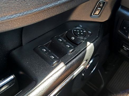 Used 2021 Ford Expedition Max XLT image 25