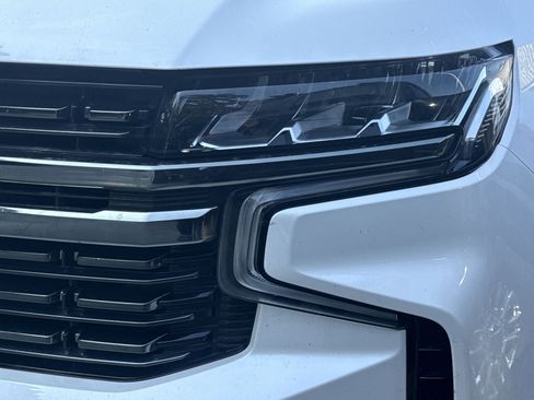 Used 2022 Chevrolet Suburban RST w/ Sport Performance Package image 11