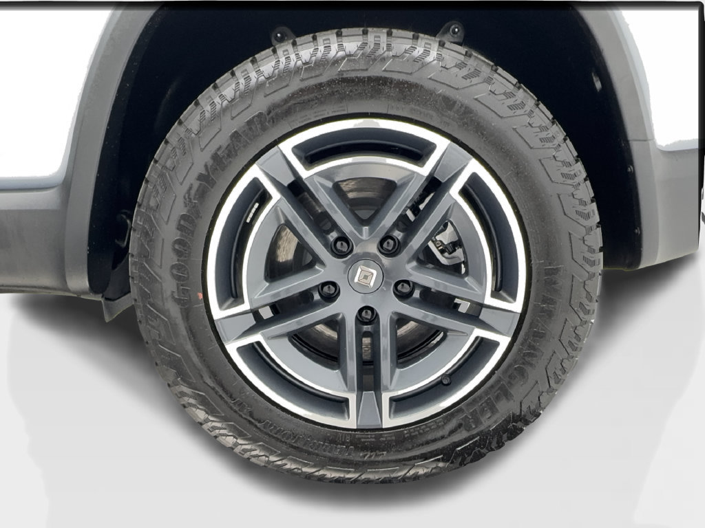 Used 2026 Rivian R1S Adventure Dual AWD/4WD image 12