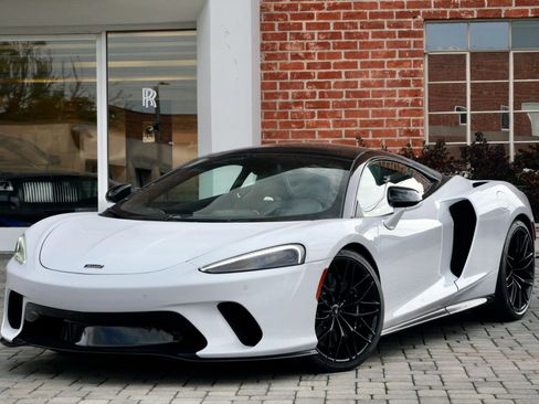 Used 2023 McLaren GT RWD image 19