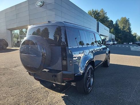 New 2026 Land Rover Defender 110 X-Dynamic SE AWD/4WD image 7