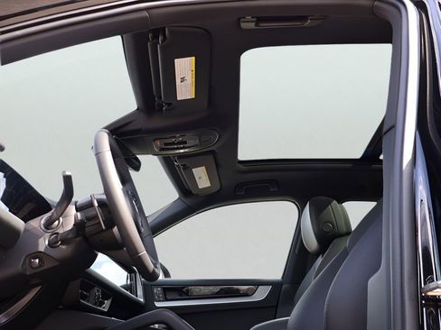 New 2026 Porsche Cayenne AWD/4WD image 36