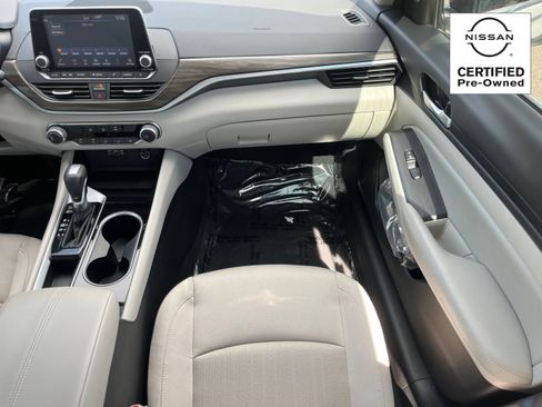 Certified 2024 Nissan Altima 2.5 SV FWD image 15