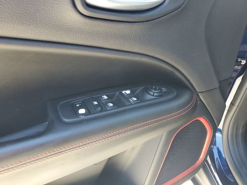 Used 2018 Jeep Compass Trailhawk w/ Leather Interior Group AWD/4WD image 28