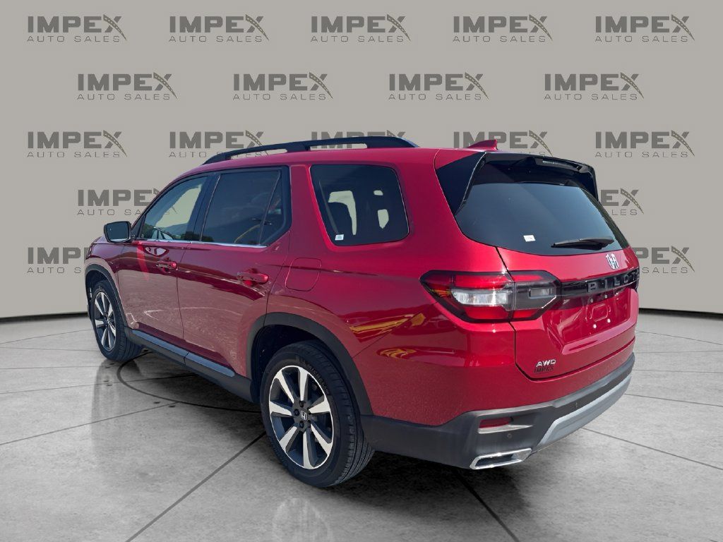 Used 2023 Honda Pilot Elite image 3