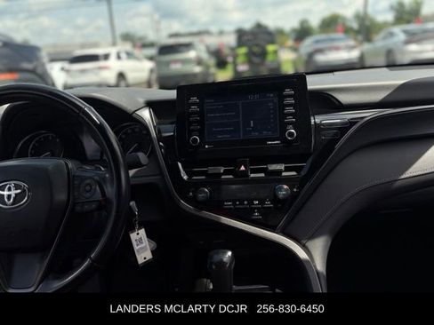 Used 2024 Toyota Camry SE FWD image 21