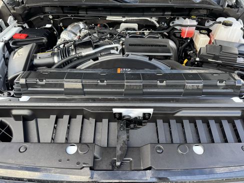 Used 2025 GMC Sierra 3500 AT4 image 32