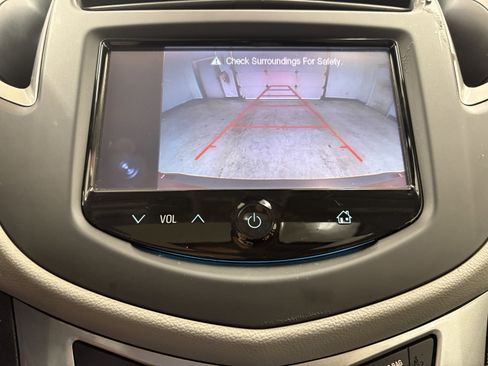 Used 2016 Chevrolet Trax LT w/ LT Sun and Sound Package FWD image 14