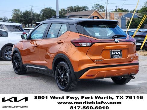 Used 2021 Nissan Kicks SR w/ SR Premium Package FWD image 6