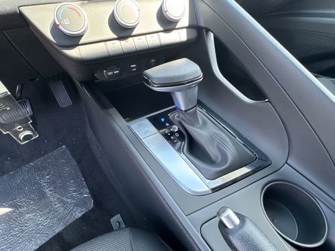 New 2026 Hyundai Elantra SE FWD image 31