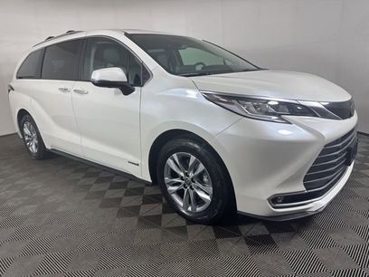 Used 2021 Toyota Sienna Limited