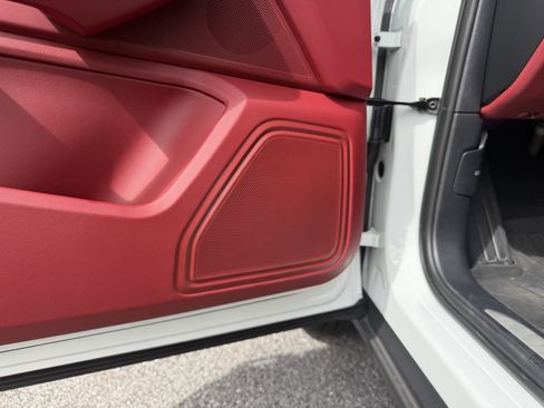 Certified 2023 Porsche Macan S image 19