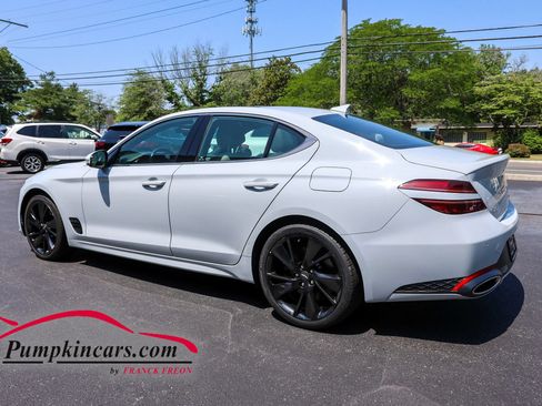 Used 2022 Genesis G70 3.3T w/ Sport Advanced Package AWD/4WD image 4
