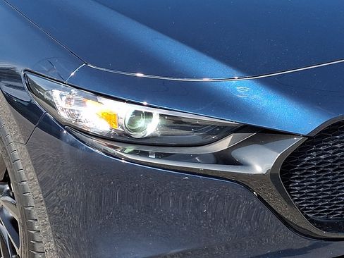 Used 2024 MAZDA MAZDA3 s FWD image 9