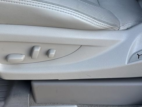 Used 2020 GMC Yukon XL Denali w/ Denali Premium Package image 21