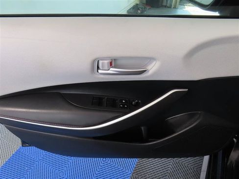 Used 2024 Toyota Corolla SE FWD image 16