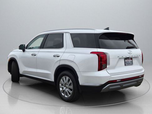 Certified 2025 Hyundai Palisade SEL image 5