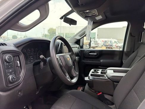 Used 2022 Chevrolet Silverado 2500 W/T w/ Gooseneck/5TH Wheel Package AWD/4WD image 15