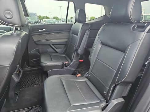 Used 2022 Volkswagen Atlas SEL R-Line AWD/4WD image 14