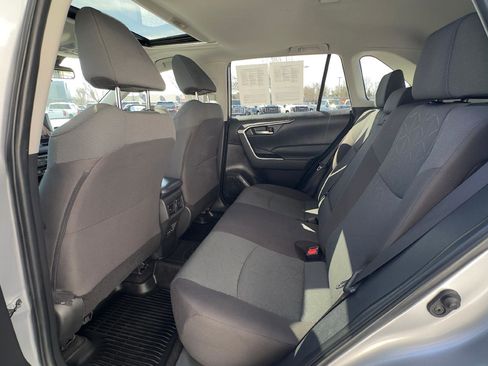 Used 2024 Toyota RAV4 XLE w/ Convenience Package image 8