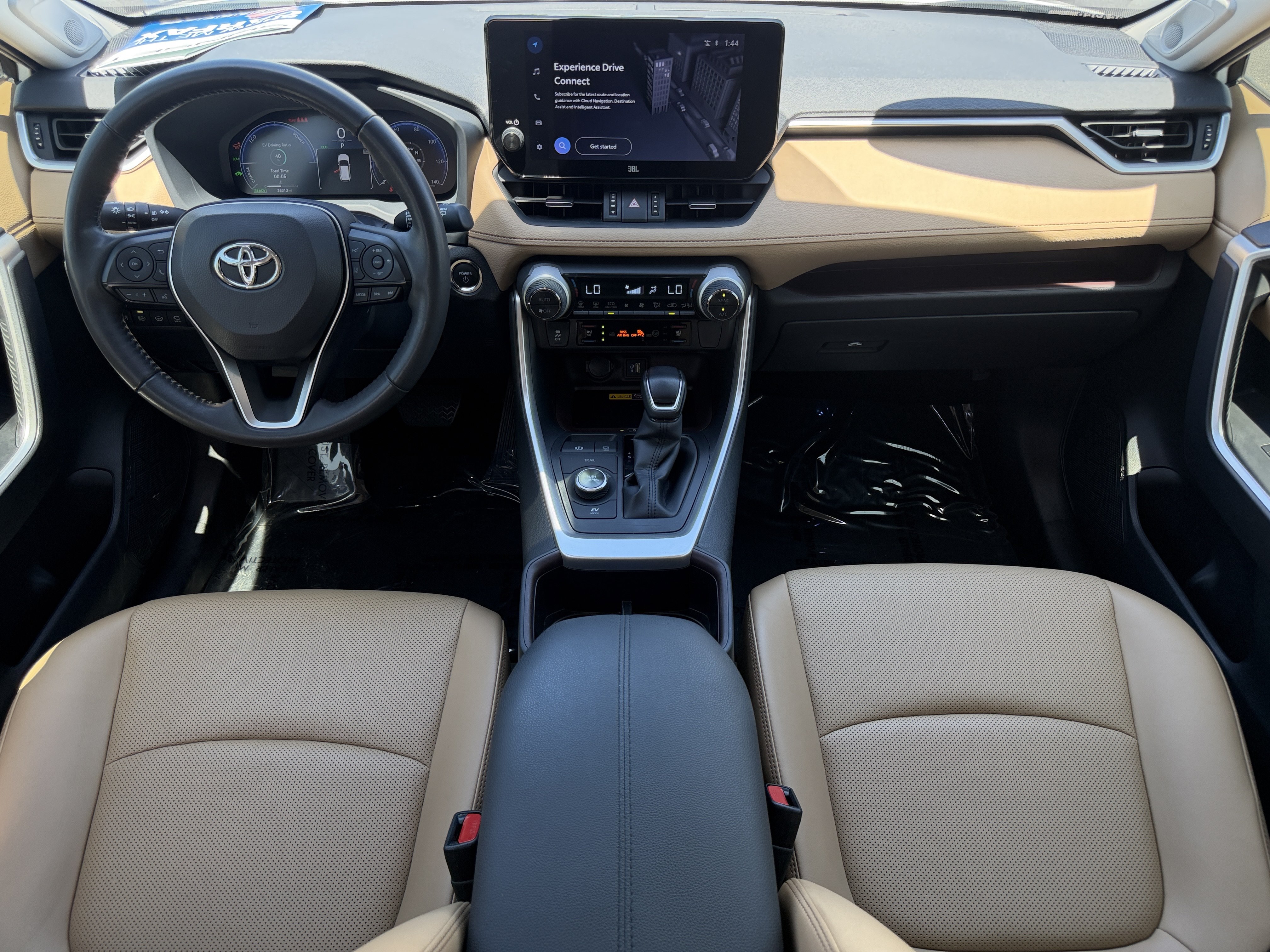 Used 2023 Toyota RAV4 Limited AWD/4WD image 13