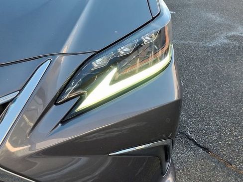 Used 2019 Lexus ES 350 Luxury image 17