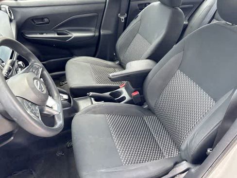 Used 2020 Nissan Versa S FWD image 11