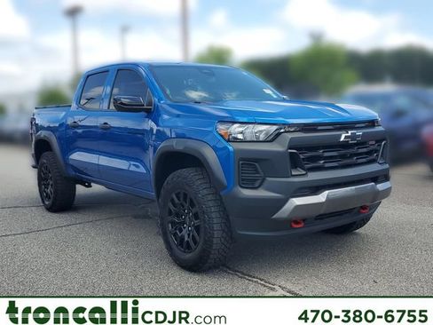 Used 2023 Chevrolet Colorado Trail Boss w/ Technology Package AWD/4WD image 1