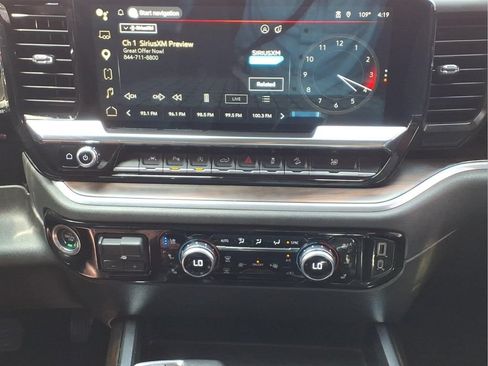 Used 2022 GMC Sierra 1500 SLT AWD/4WD image 22