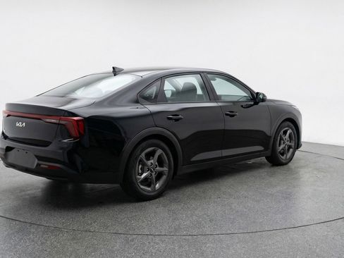 Used 2025 Kia K4 FWD image 9