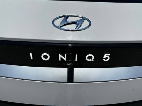 Used 2024 Hyundai Ioniq 5 SEL RWD image 8