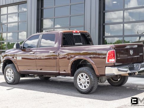 Used 2015 RAM 3500 Laramie w/ Convenience Group AWD/4WD image 6