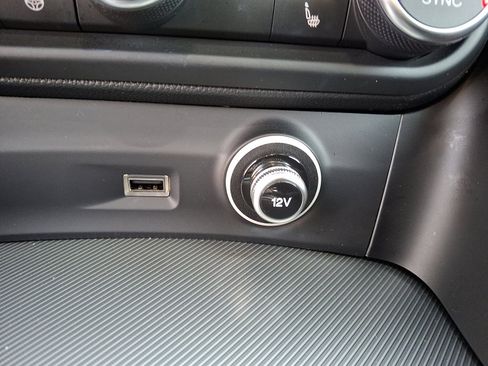 Used 2024 Alfa Romeo Stelvio Ti image 26