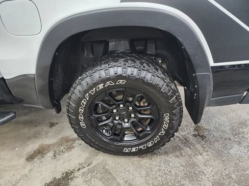 Used 2025 RAM 1500 Rebel AWD/4WD image 38