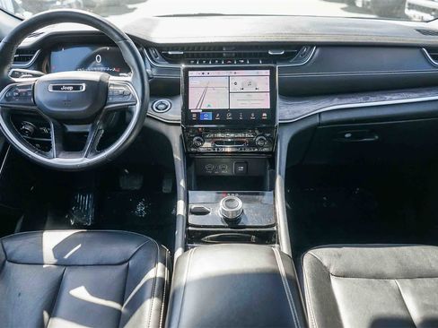 Used 2021 Jeep Grand Cherokee L Limited image 11