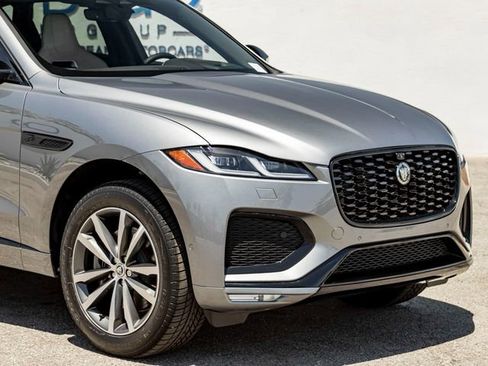 New 2026 Jaguar F-PACE R-Dynamic S image 5
