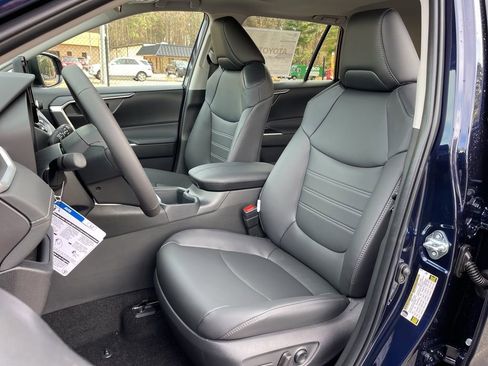 New 2025 Toyota RAV4 XLE Premium image 20