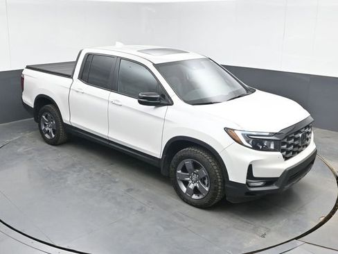 Used 2024 Honda Ridgeline TrailSport image 13